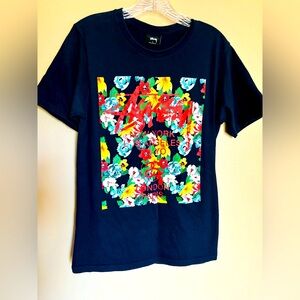 Stussy Floral World Tour NY LA Tokyo London Paris Graphic T Shirt‎ Adult Small